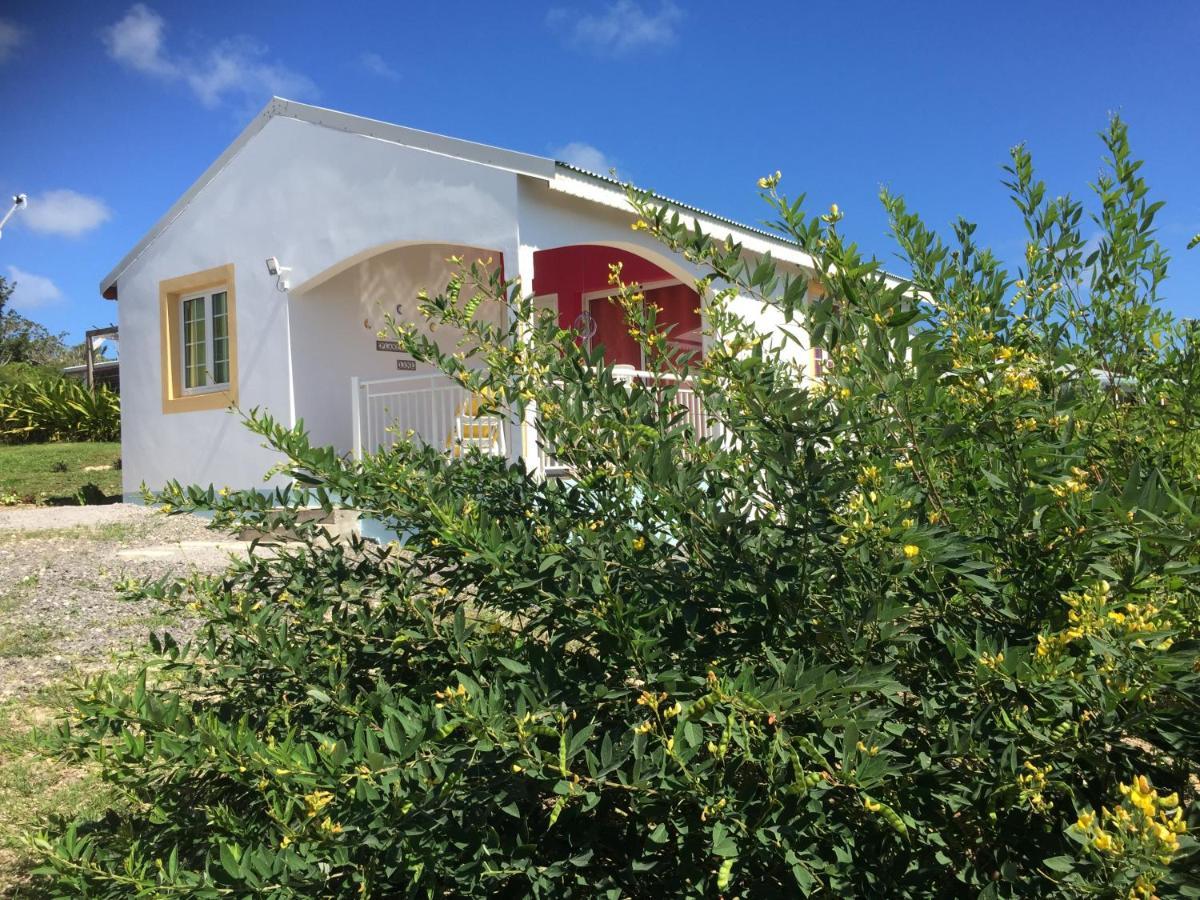 Planete Bleue Habitation Mes Desirs Villa Beaurenom Exterior foto