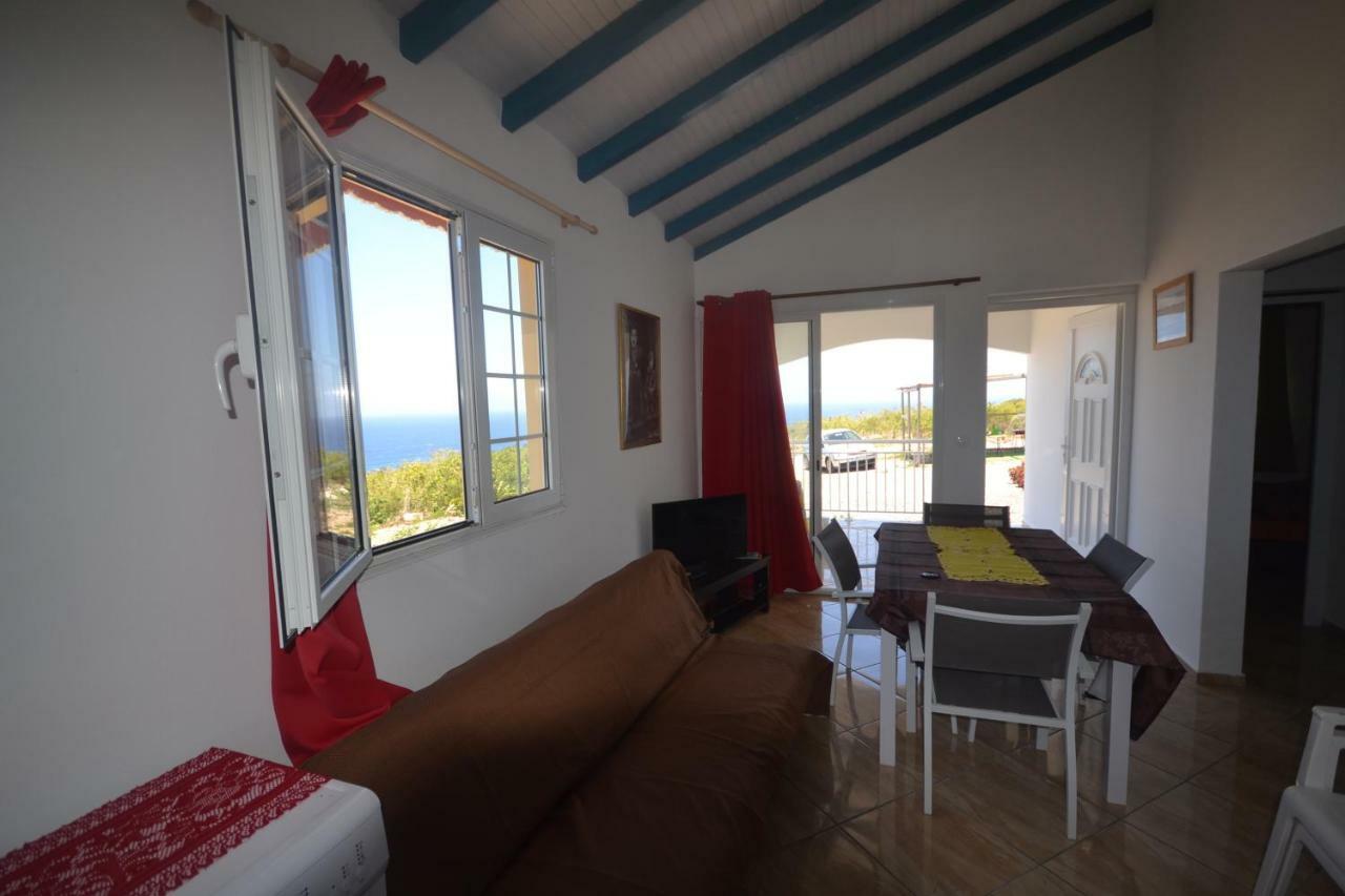 Planete Bleue Habitation Mes Desirs Villa Beaurenom Exterior foto
