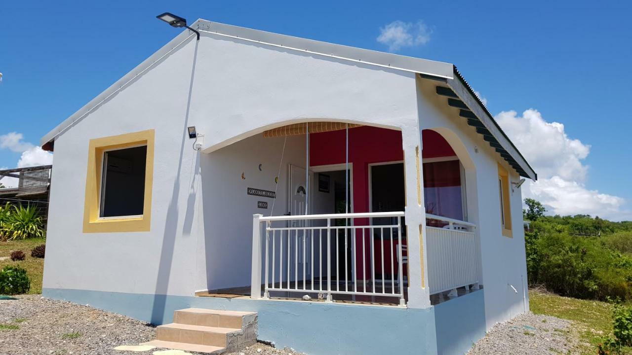 Planete Bleue Habitation Mes Desirs Villa Beaurenom Exterior foto